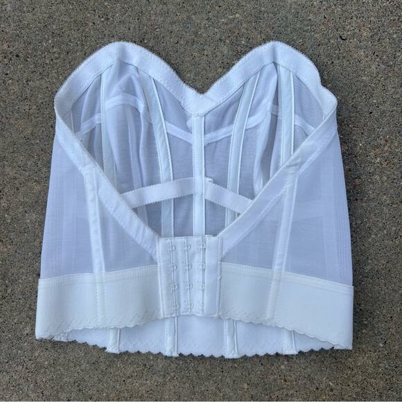 Vintage 60s 70s Wynette by Valmont White Ivory Bustier 32C Style 737 - Picture 2 of 6